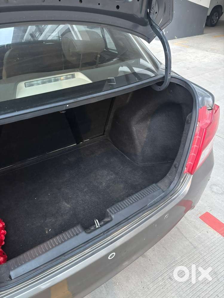 Maruti Suzuki Dzire Petrol 2018