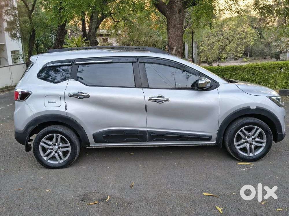 Renault Triber Rxz, 2021, Petrol