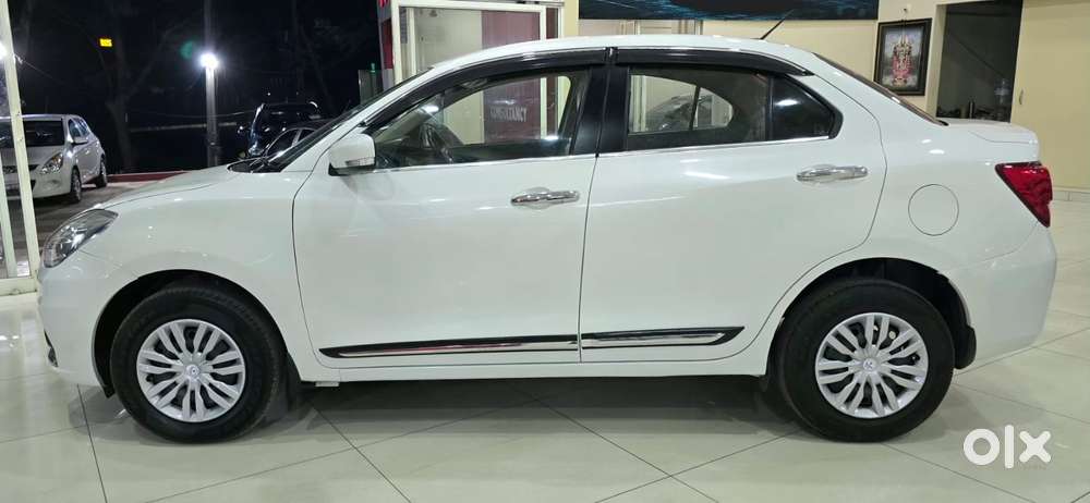 Maruti Suzuki Swift Dzire, 2022, Petrol