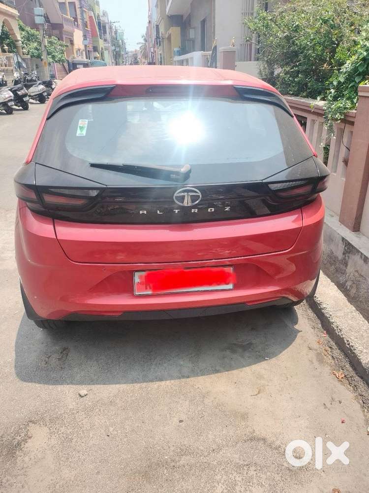 Tata Altroz Petrol 2023