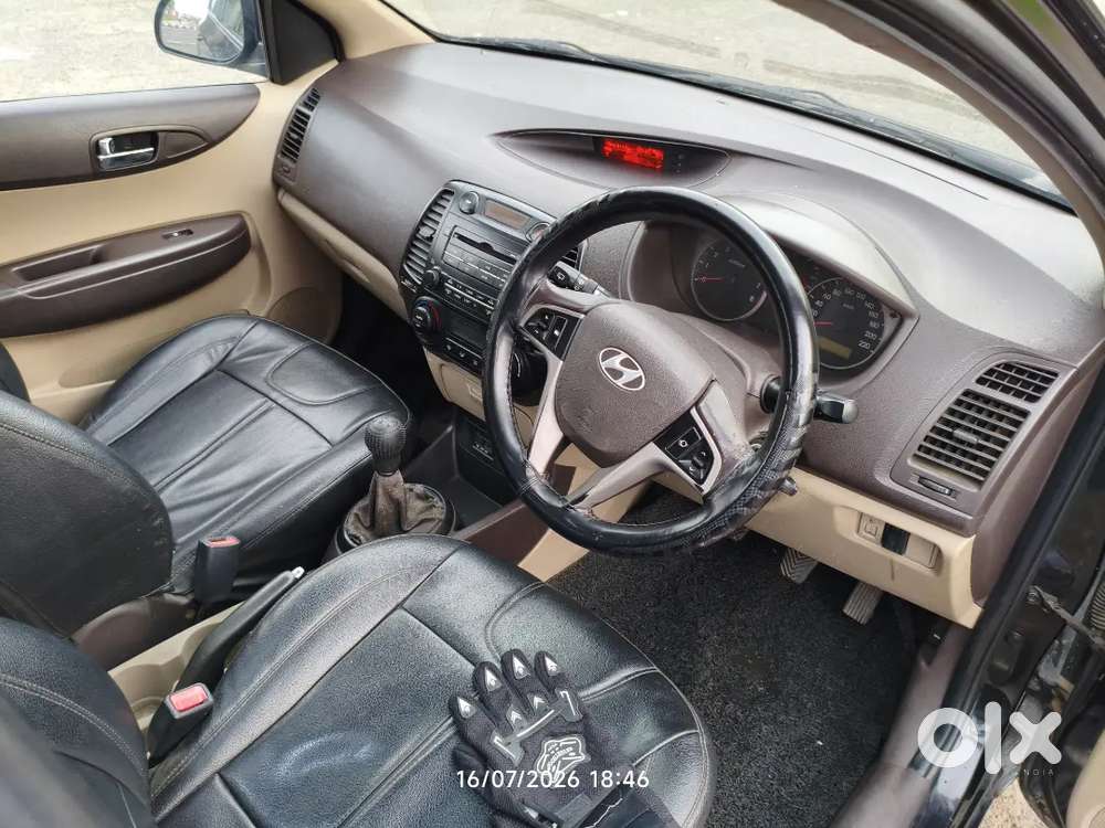 Hyundai I20 Asta Petrol 2009