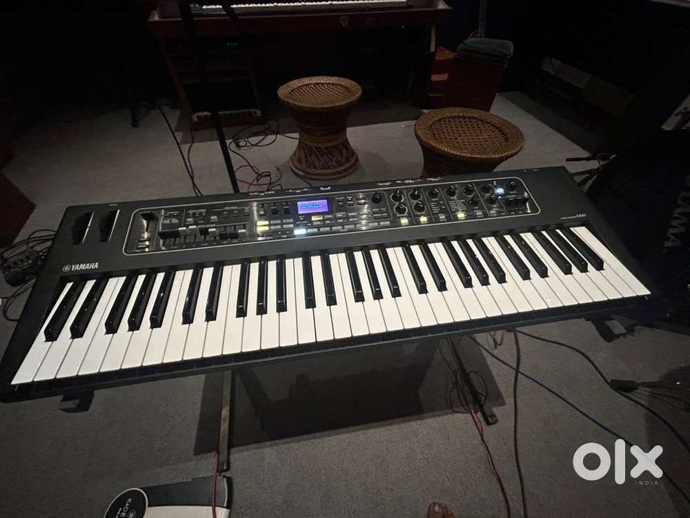 Yamaha CK 61