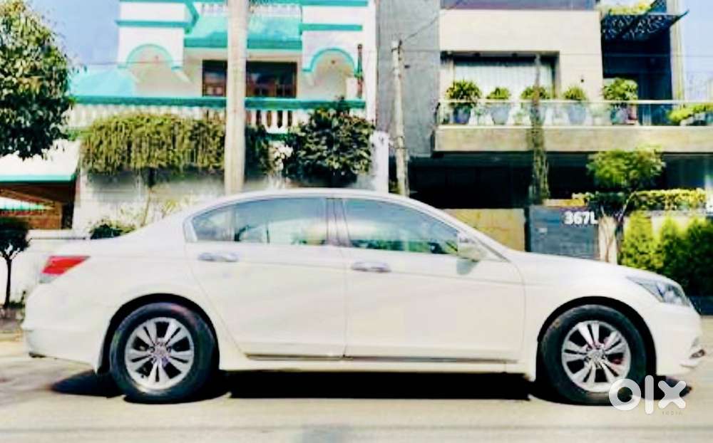 Honda Accord 2.4 Elegance Automatic, 2011, Petrol