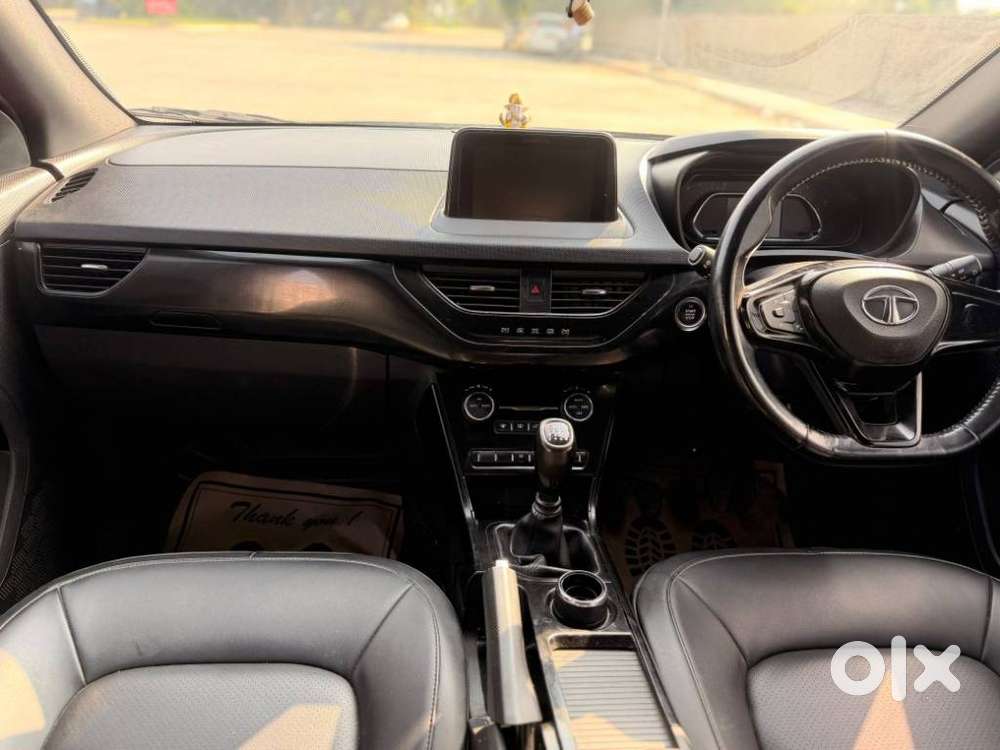 Tata Nexon, 2023, Petrol
