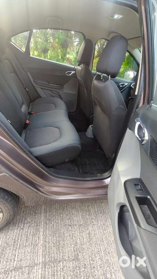 Tata Tigor Xza, 2018, Petrol