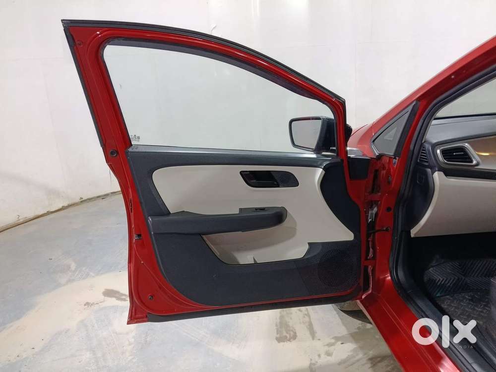 Tata Altroz 1.2 Xt, 2021, Petrol