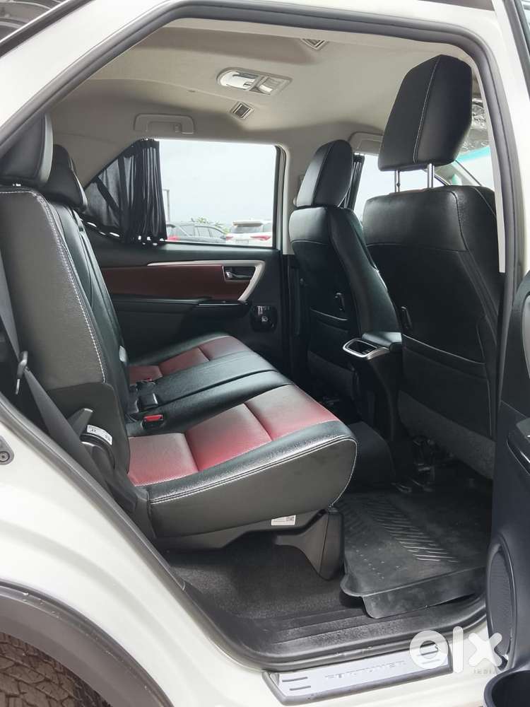 Toyota Fortuner Leader Edition (at), 2025, Diesel