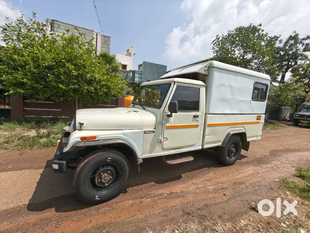 Mahindra Bolero Neo Plus 2003