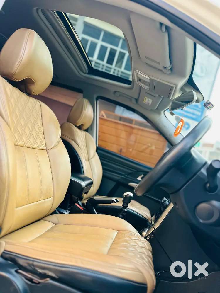 Mahindra Xuv500 2019 Diesel 77653 Km Driven