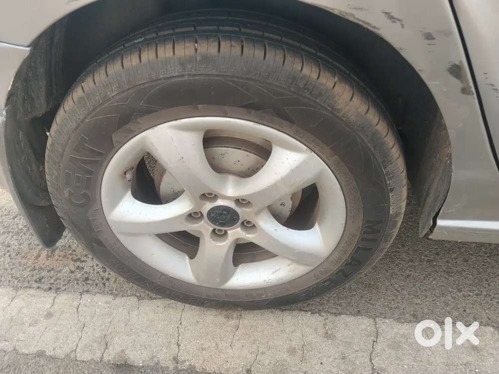 Skoda Rapid 2014 Diesel 200000 Km Driven