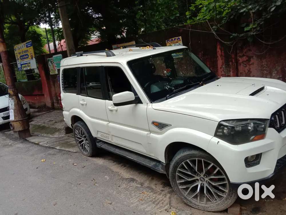 Mahindra Scorpio S10 Diesel Manual 2017