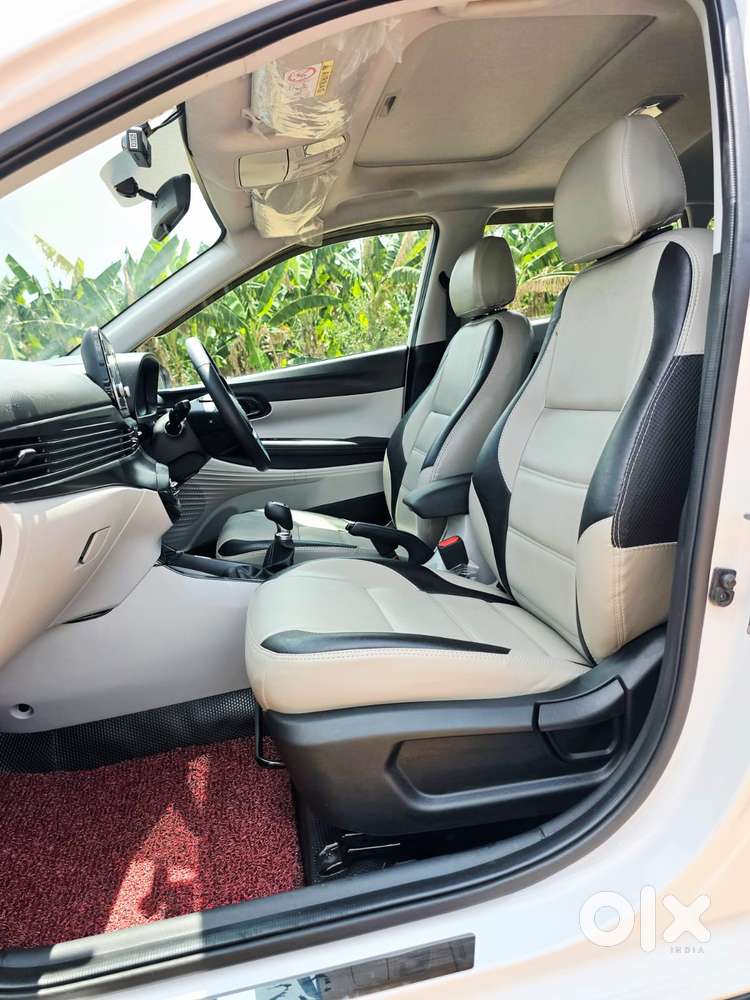 Hyundai I20 Asta (o) 1.2 Mt, 2023, Petrol
