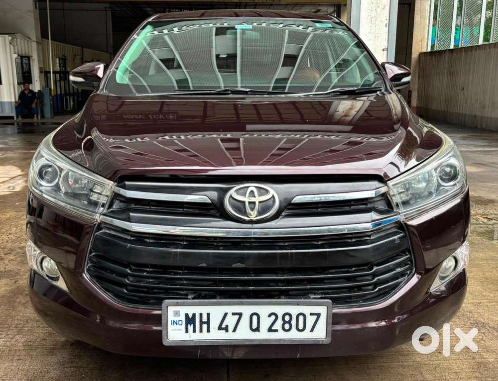 Toyota Innova Crysta 2.4 V 8 Str, 2016, Diesel