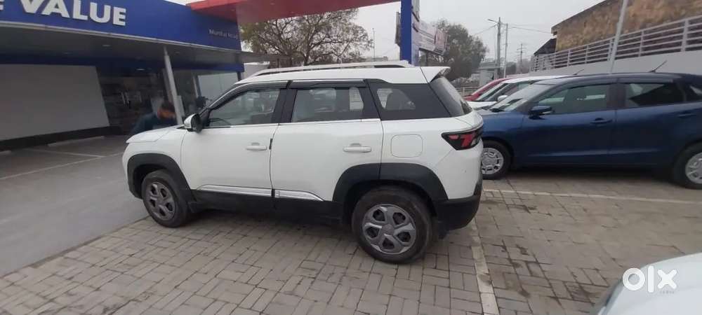 Maruti Suzuki Brezza 2023 Petrol 68000 Km Driven