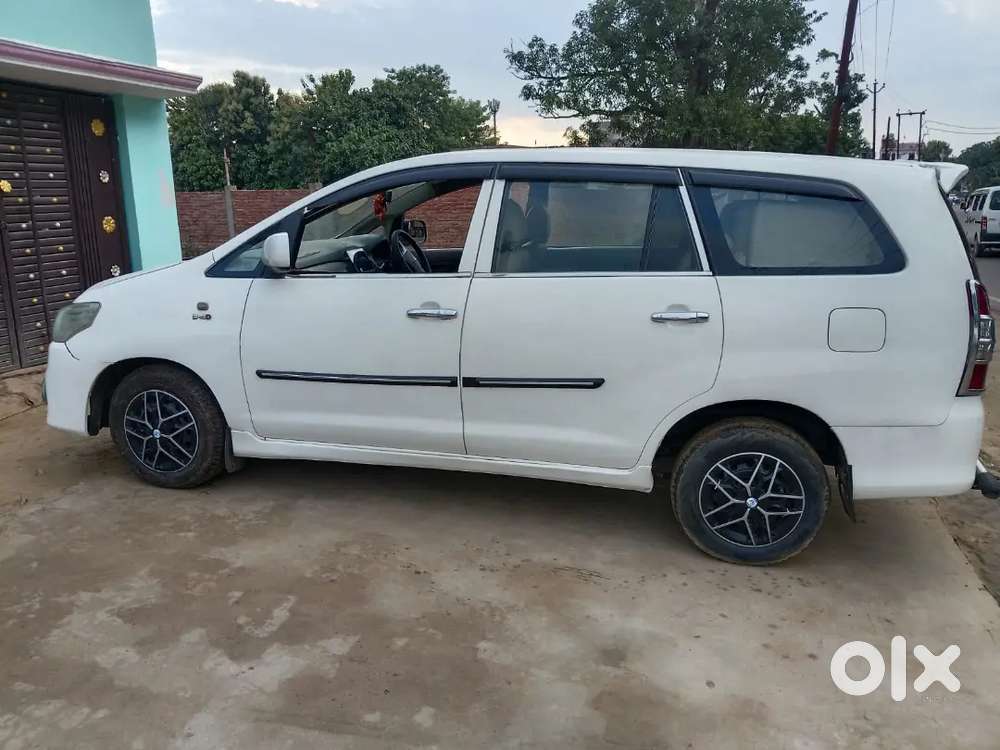 Toyota Innova Diesel 2011