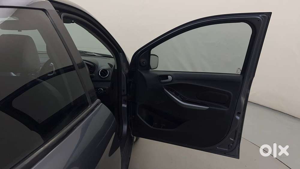 Ford Figo 1.5p Titanium At, 2016, Petrol