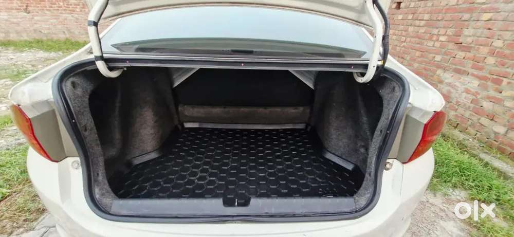 Honda City Vx Honda City Vx (o)
March 2016