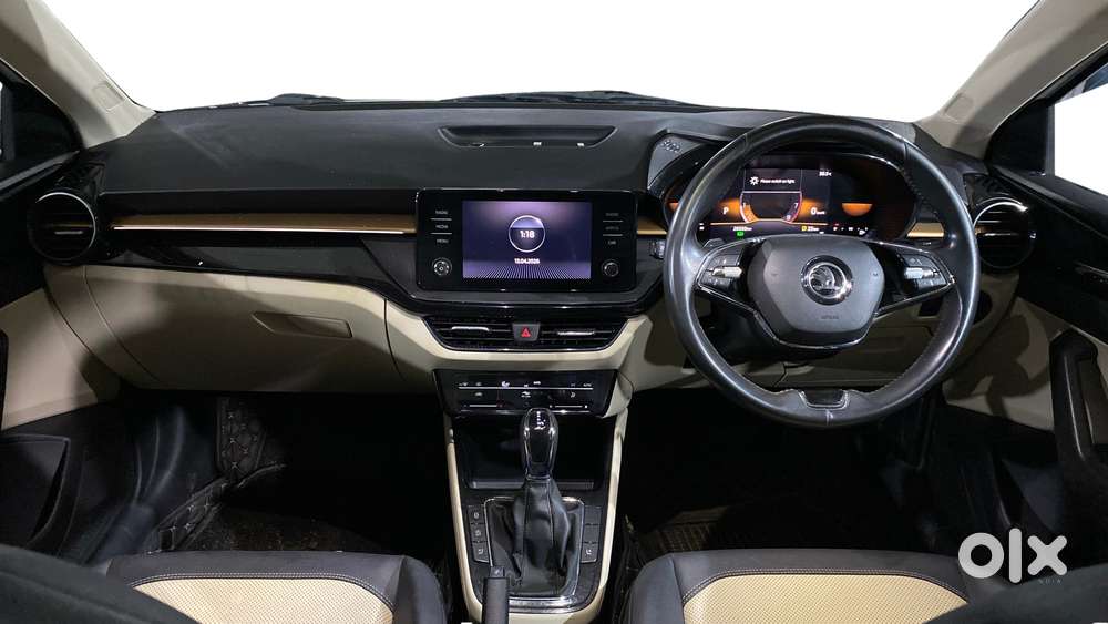 Skoda Slavia 1.0 Tsi Style At, 2023, Petrol