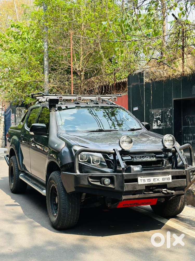 Isuzu D-max V-cross 2018 Diesel Good Condition