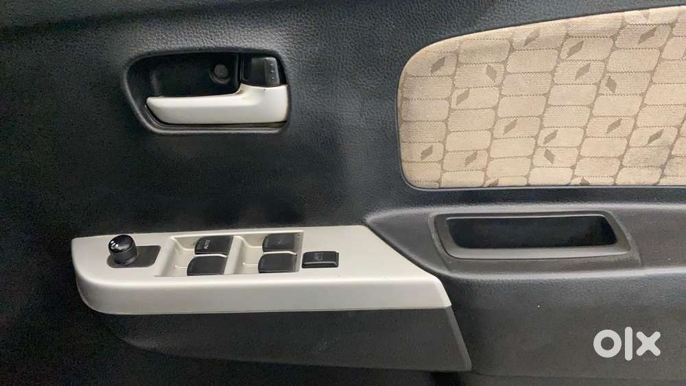Maruti Suzuki Wagon R 1.0 2015-2019 Vxi Amt, 2015, Petrol