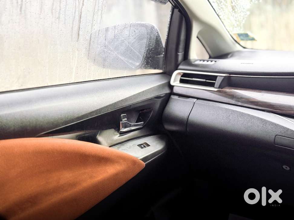 Toyota Innova Crysta 2.8 Zx At 7 Seater, 2019, Diesel