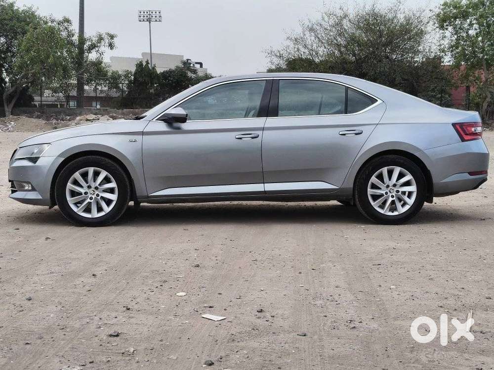 Skoda Superb Lk 1.8 Tsi At, 2016, Petrol
