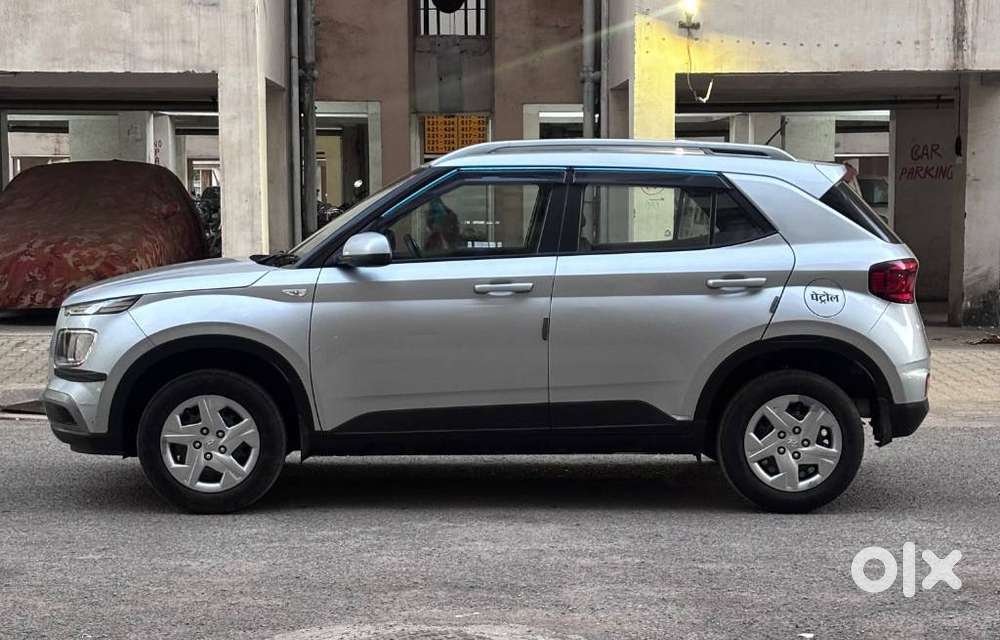 Hyundai Venue S 1.2 Petrol, 2021, Petrol
