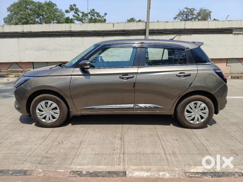 Maruti Suzuki Swift Vxi, 2025, Petrol