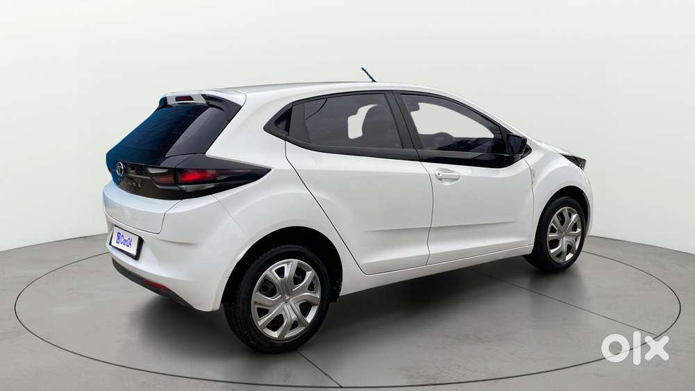 Tata Altroz 1.2 Xm Plus, 2021, Petrol