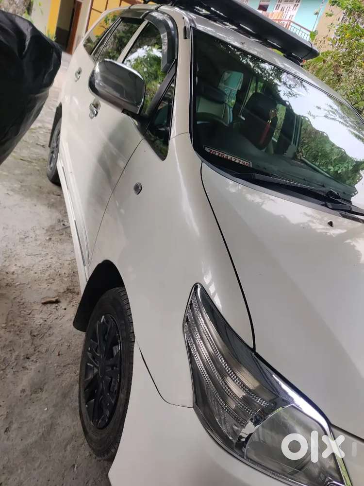 Toyota Innova 2016