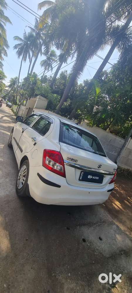 Maruti Suzuki Swift Dzire 1.2 Lxi (o), 2017, Petrol