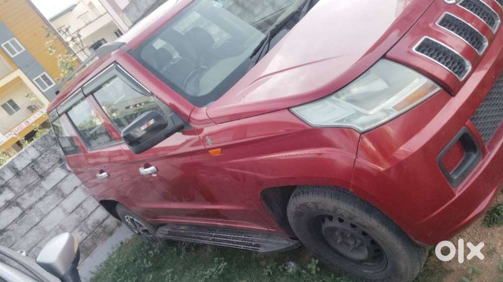 Mahindra Tuv 300 T6 Plus Amt, 2016, Diesel