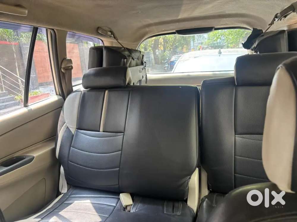 Toyota Innova 2016 Diesel Well Maintained