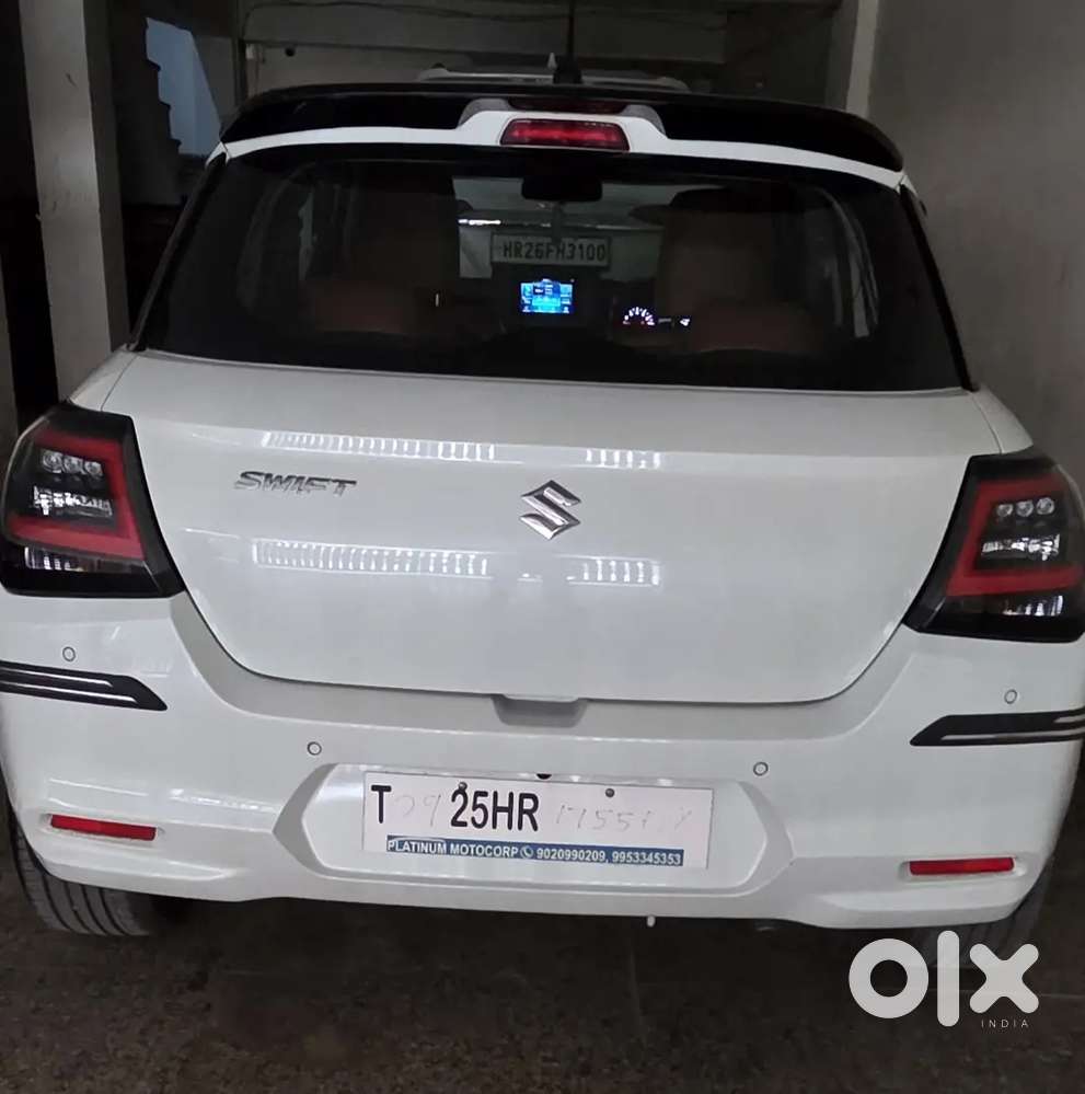 Maruti Suzuki Swift Vxi (o) Petrol 2025 Automatic