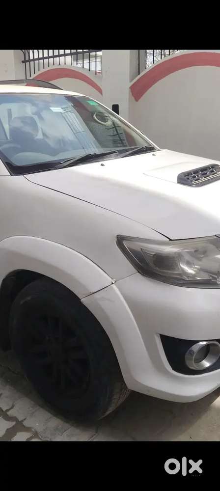 Toyota Fortuner 2012 Diesel 135000 Km Driven