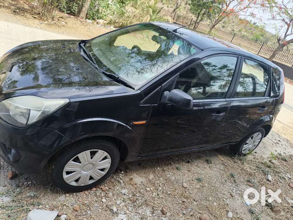 Well Maintained Ford Figo Petrol (top Variant) For Sale