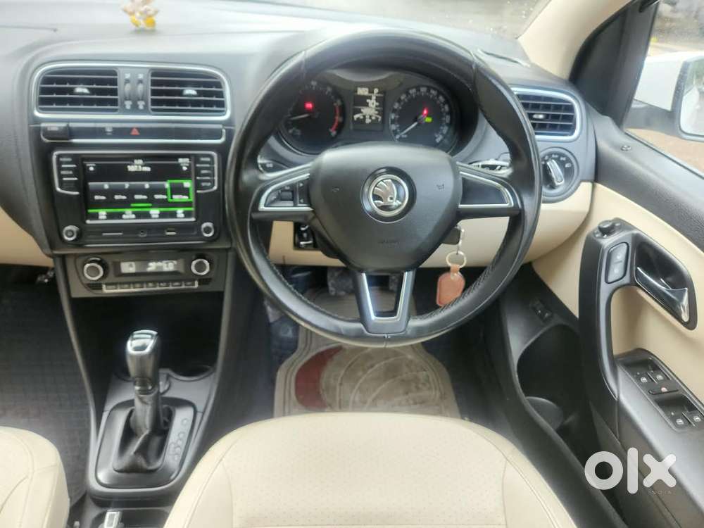 Skoda Rapid 1.6 Mpi At Style, 2019, Petrol