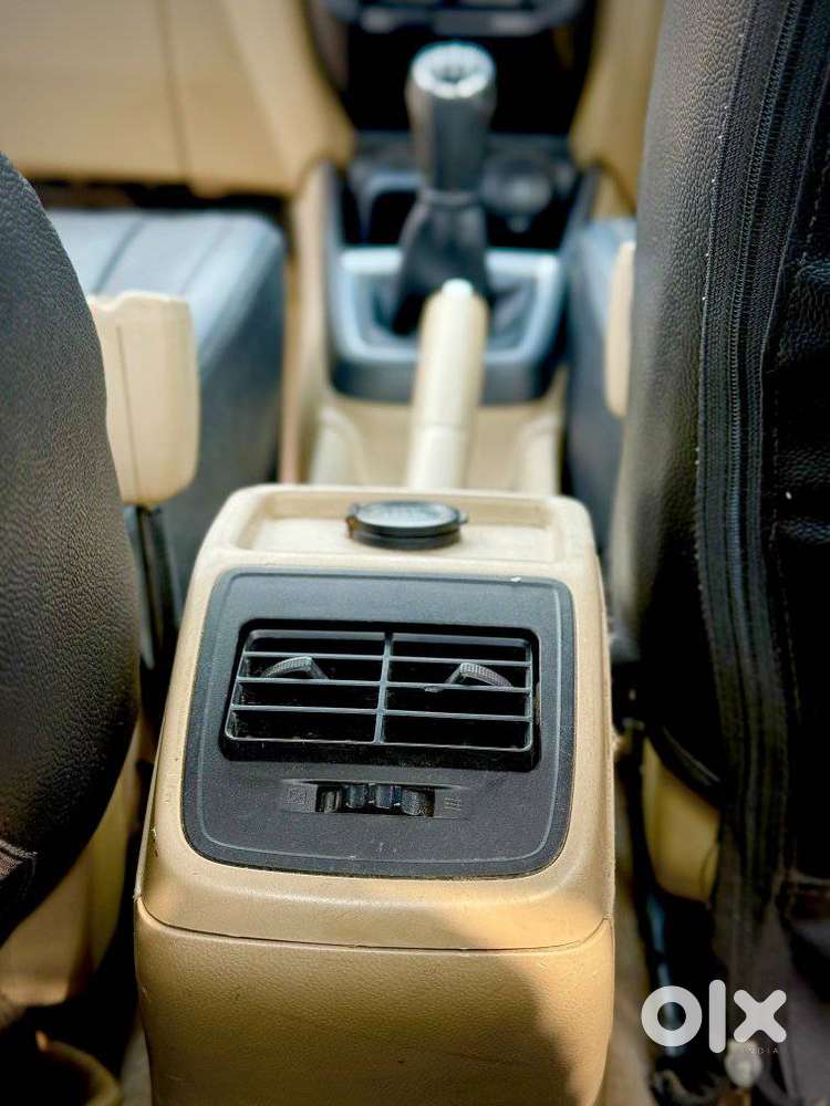 Maruti Suzuki Dzire 1.2 Vxi, 2022, Petrol