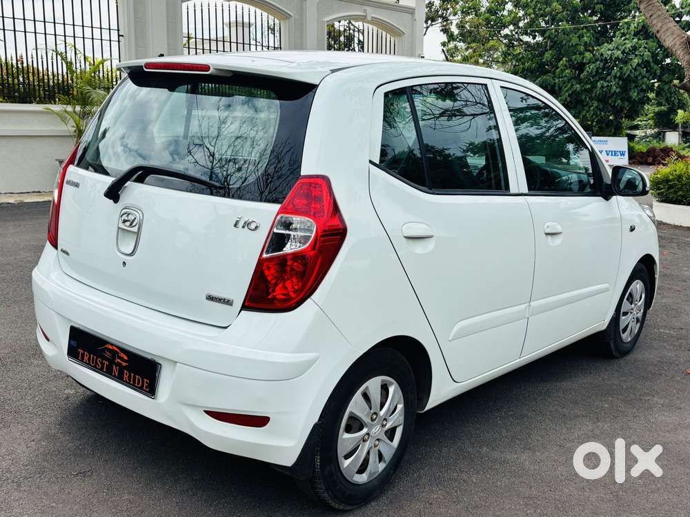 Hyundai I10 Sportz 1.1l, 2012, Petrol