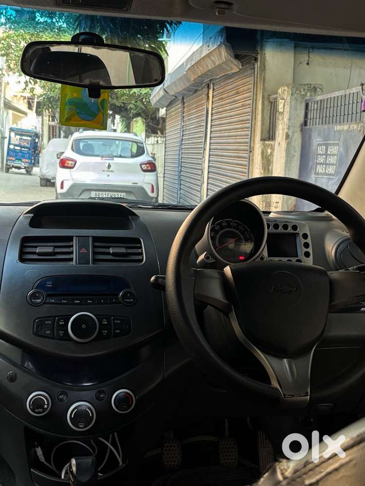 Chevrolet Beat 2010 Car