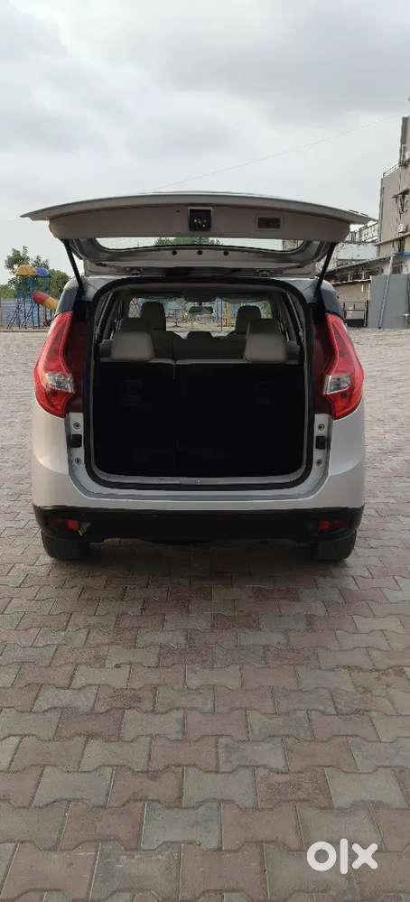 Mahindra Marazzo Diesel 2019