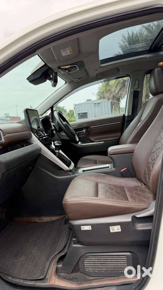 Toyota Innova Hycross 2.0 Zx (o) Hybrid 7 Str, 2024, Electric