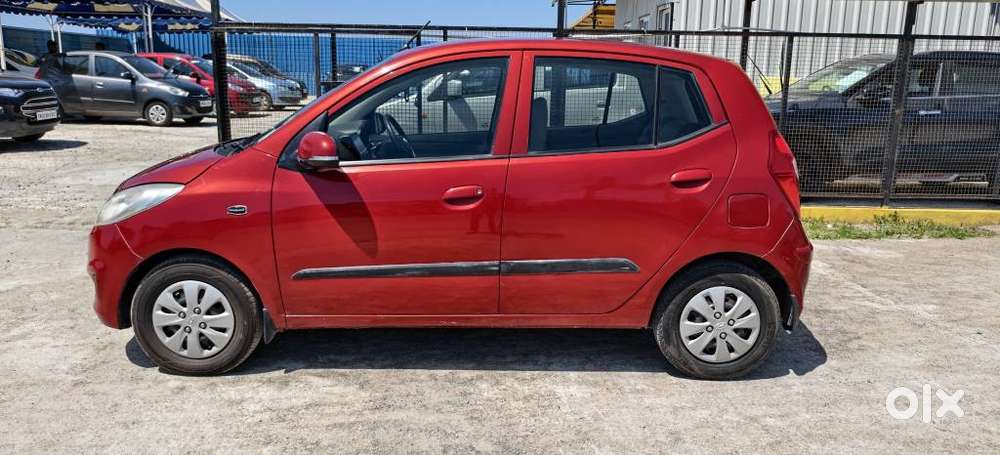 Hyundai I10 Sportz, 2012, Petrol