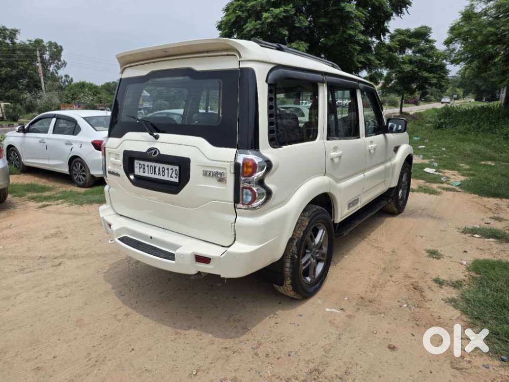 Mahindra Scorpio S6 Plus, 2015, Diesel