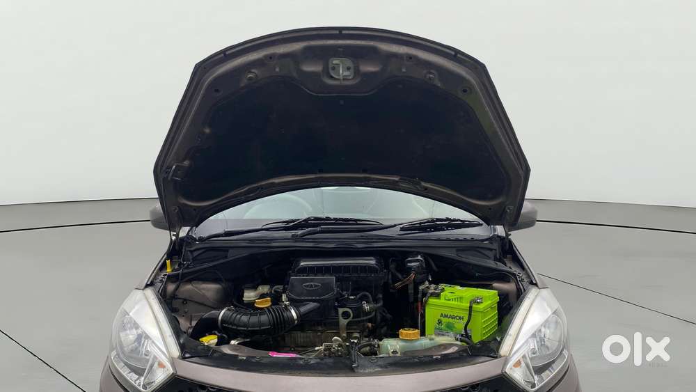 Tata Tiago 1.2 Revotron Xt, 2016, Petrol