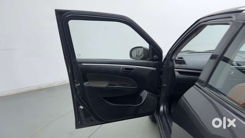 Maruti Suzuki Swift 1.2 Lxi (o), 2016, Petrol