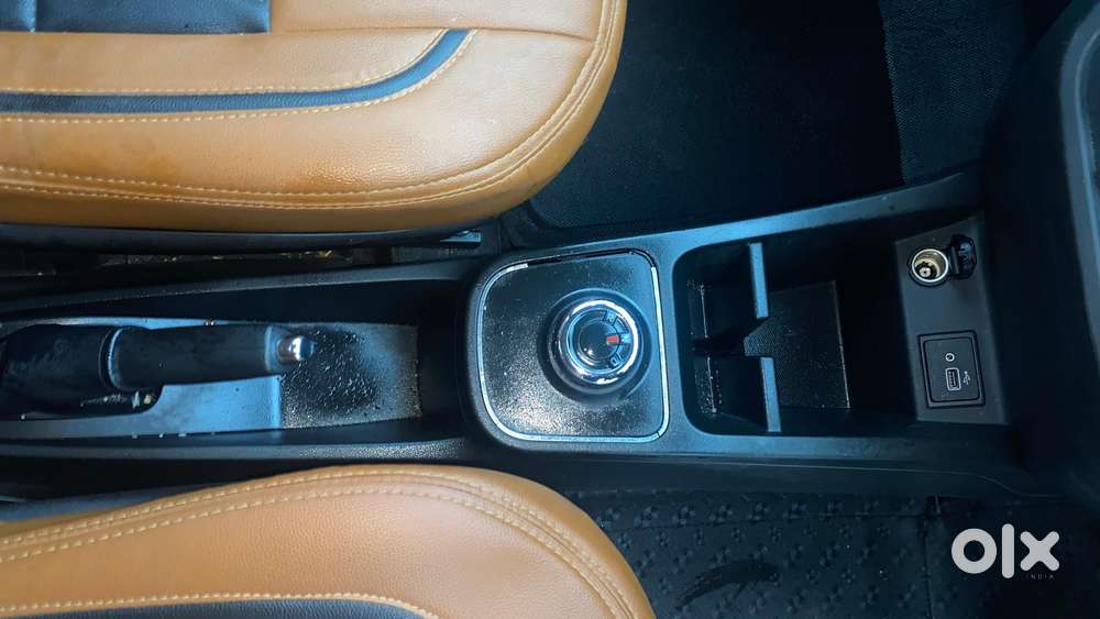 Renault Kwid 2019-ongoing 1.0 Rxt Amt (o), 2020, Petrol