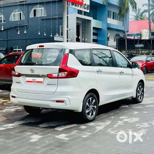Toyota Rumion V Mt, 2024, Petrol