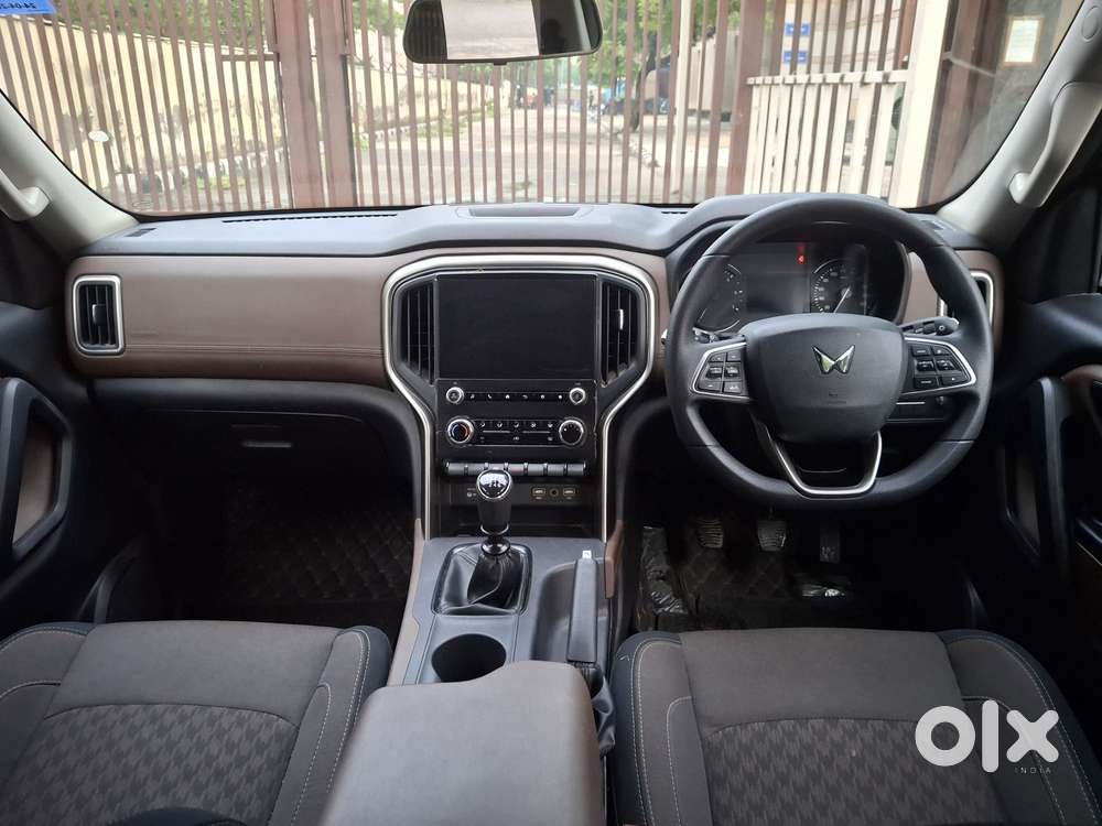Mahindra Scorpio N Z4 Petrol Mt 7 Str, 2024, Petrol