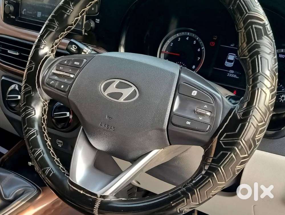 Hyundai Aura Sx 1.2 Cng, 2024